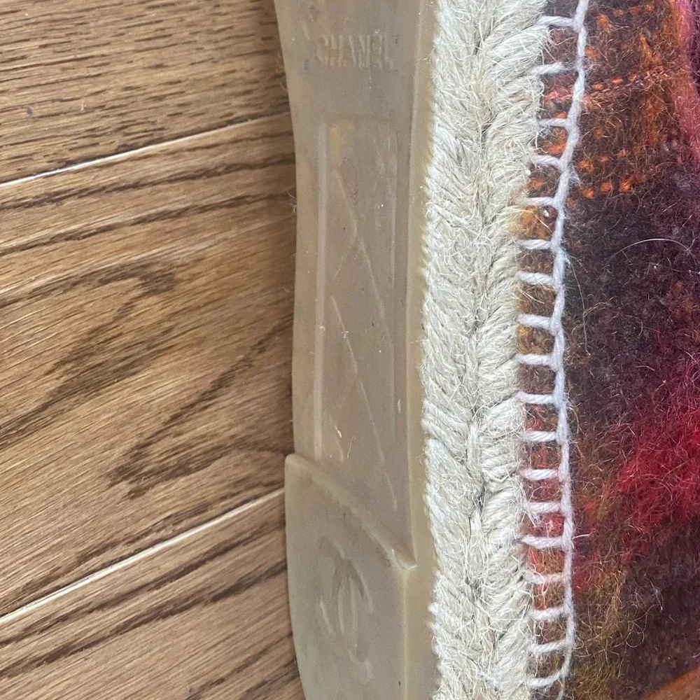 Chanel Wool Tweed and Lambskin Espadrilles Shoes - Picture 4 of 6